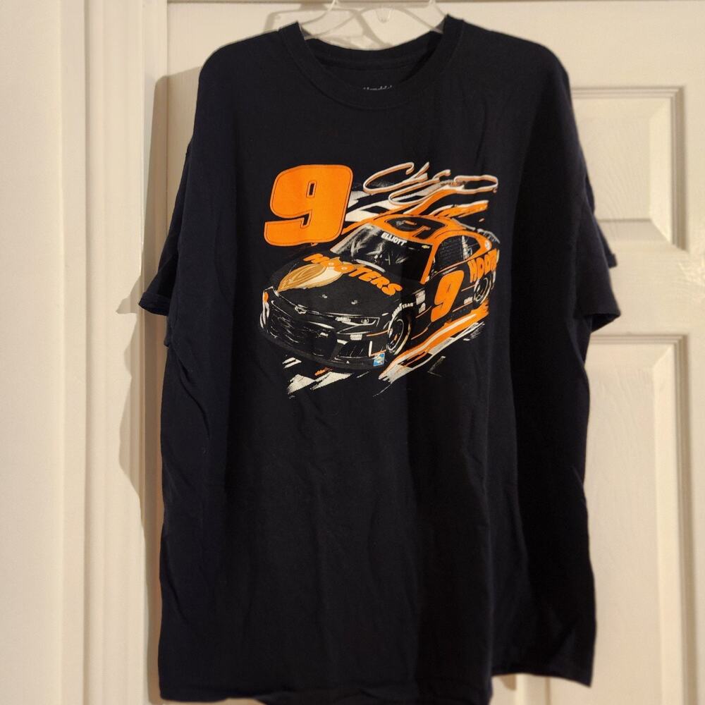 Hendrick Motorsports Chase Elliott Tshirt Black With "9" And Racecar. 2XL